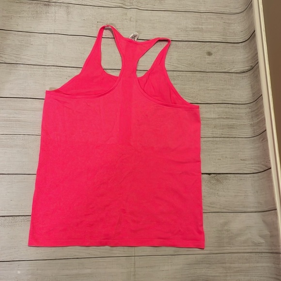 EUC Women’s C9 Neon Pink Workout Tank Top in XL - Picture 5 of 5